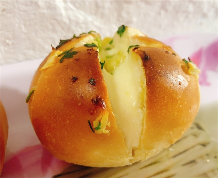 Bánh mì phô mai bơ tỏi